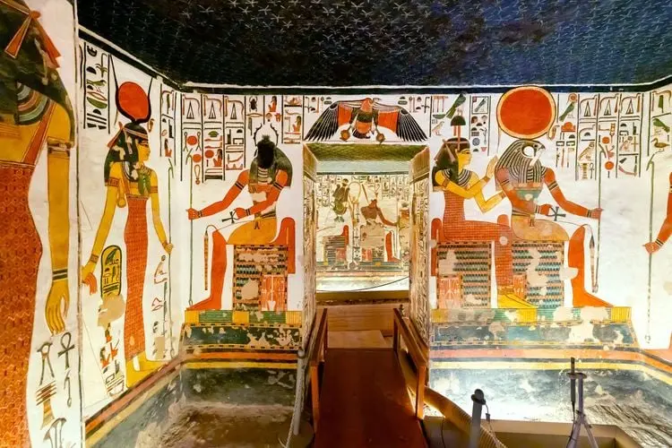 Das Grab von Nefertari im Tal der Königinnen Ausflüge Hurghada Urlaub Ägypten